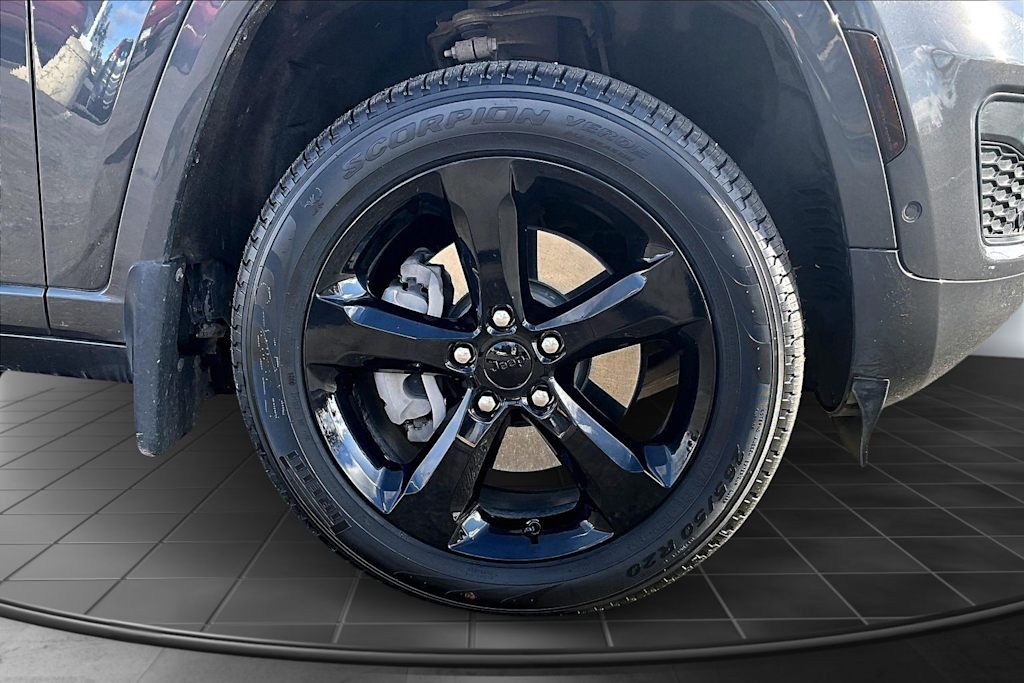 Thumbnail: 2023 Jeep Grand Cherokee - 34