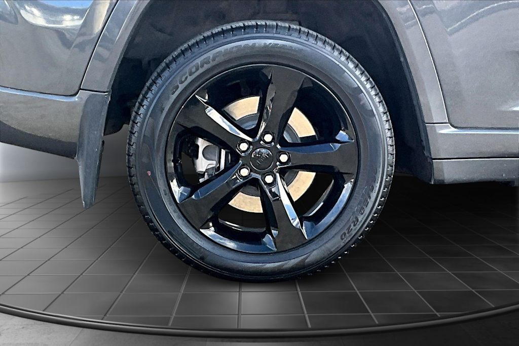 Thumbnail: 2023 Jeep Grand Cherokee - 36