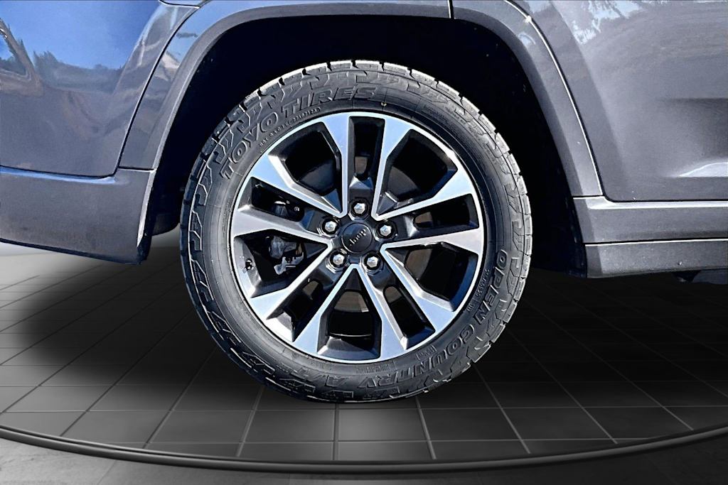 Thumbnail: 2023 Jeep Grand Cherokee - 36