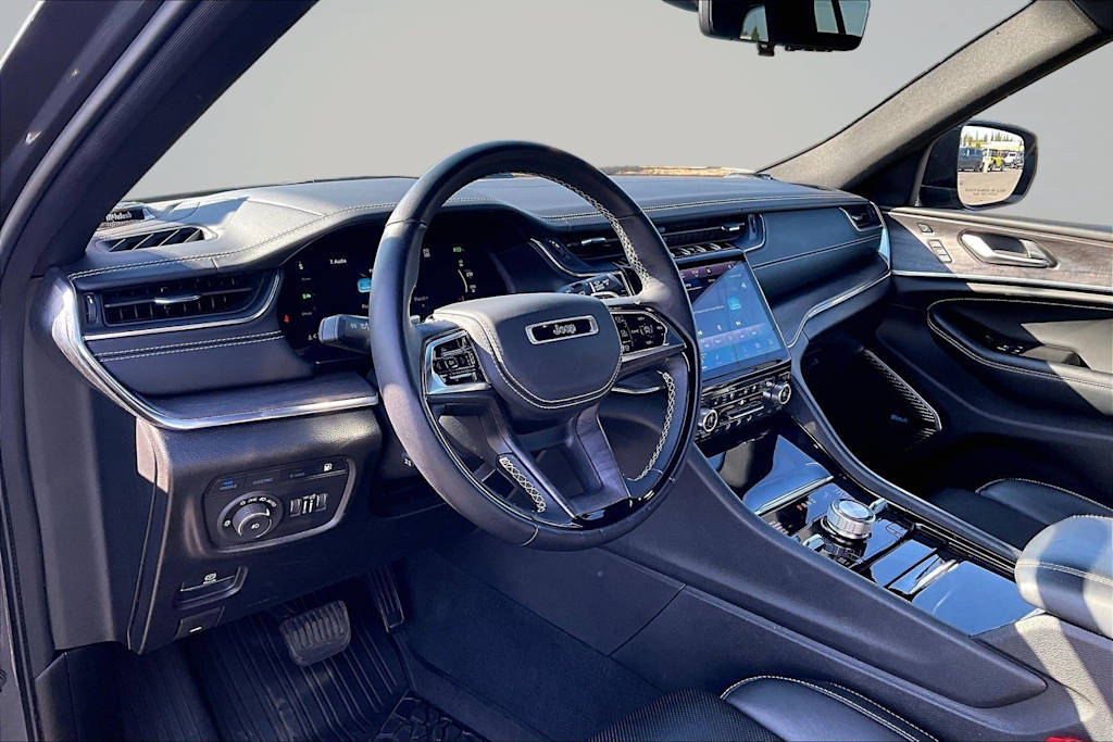 Thumbnail: 2023 Jeep Grand Cherokee - 2