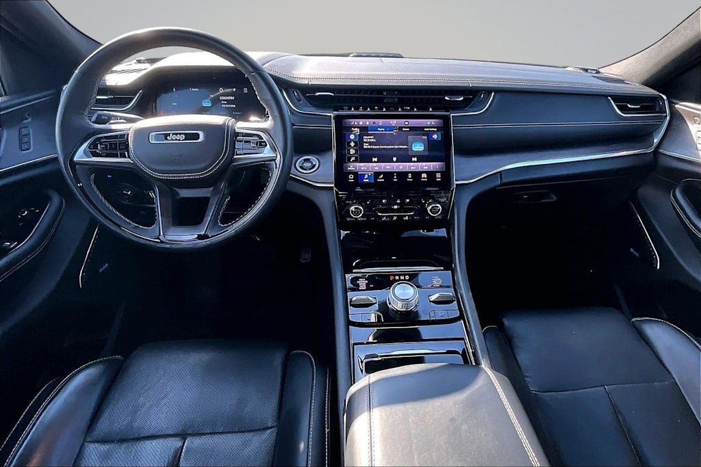 Thumbnail: 2023 Jeep Grand Cherokee - 10