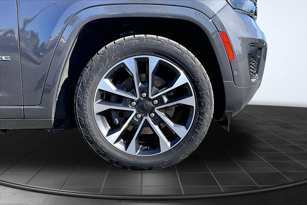 Thumbnail: 2023 Jeep Grand Cherokee - 34