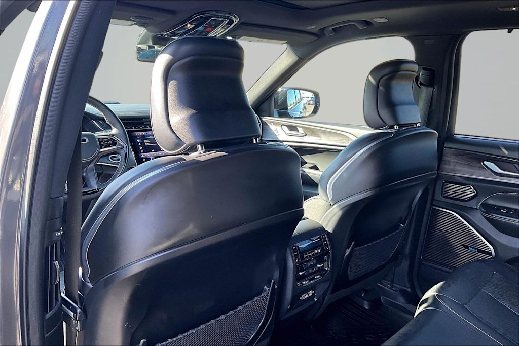 Thumbnail: 2023 Jeep Grand Cherokee - 13