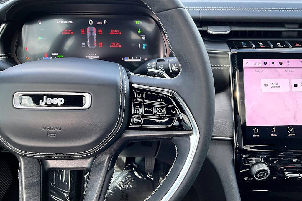 Thumbnail: 2022 Jeep Grand Cherokee - 26