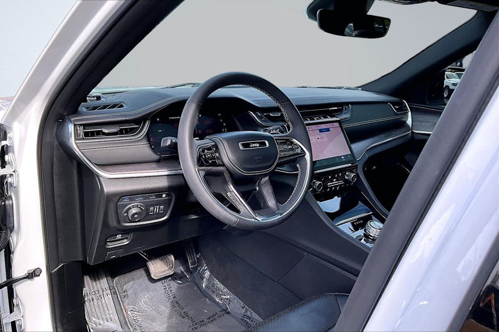 Thumbnail: 2022 Jeep Grand Cherokee - 2