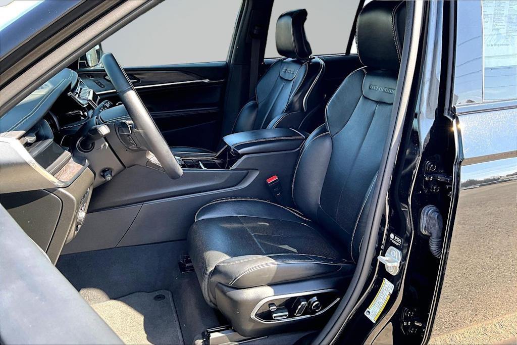 Thumbnail: 2023 Jeep Grand Cherokee - 11