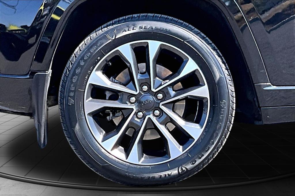 Thumbnail: 2023 Jeep Grand Cherokee - 36