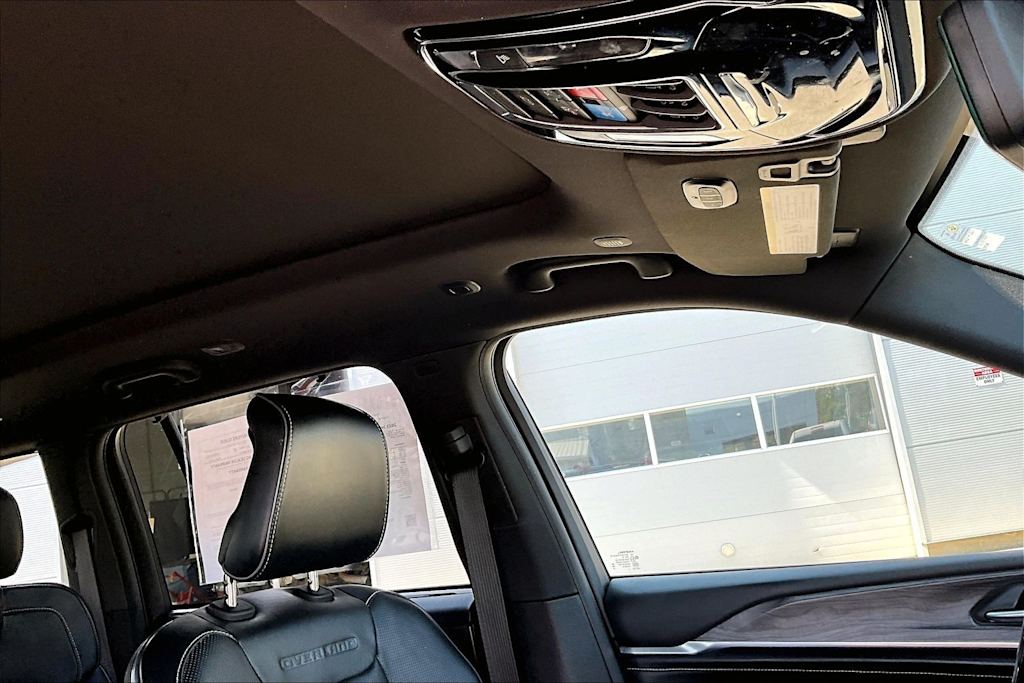 Thumbnail: 2023 Jeep Grand Cherokee - 30
