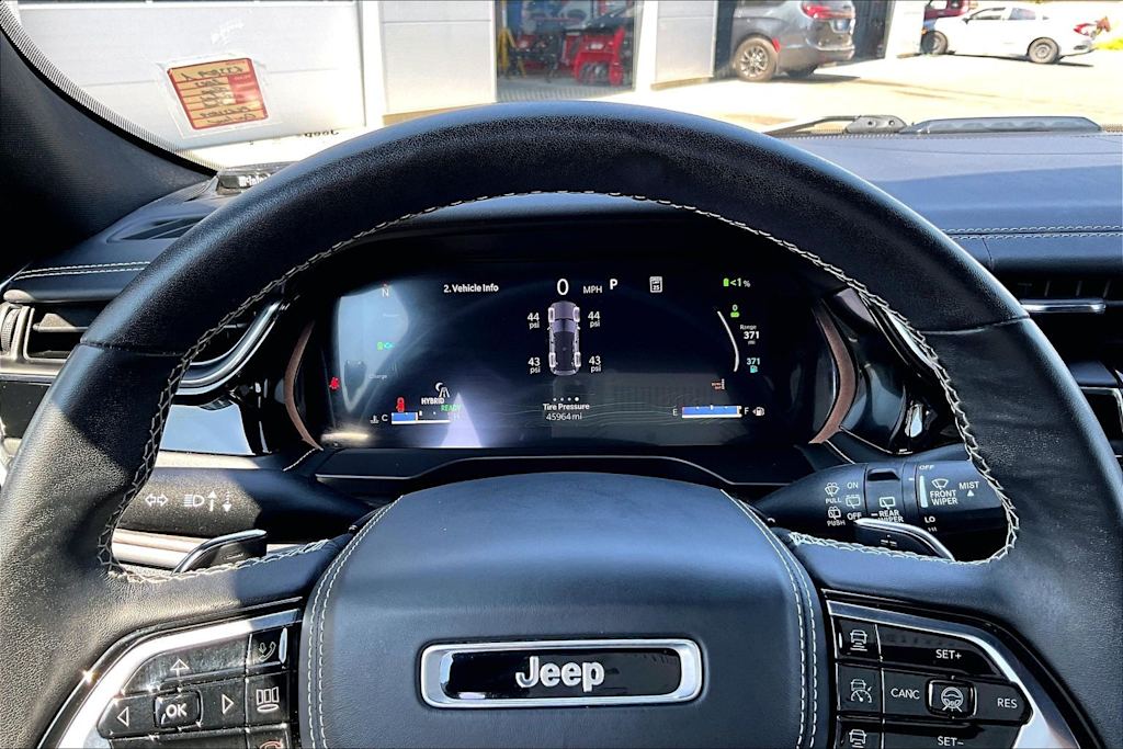 Thumbnail: 2023 Jeep Grand Cherokee - 19