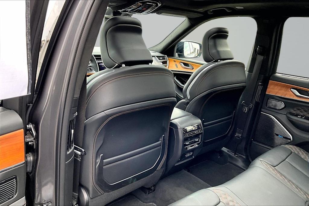 Thumbnail: 2023 Jeep Grand Cherokee - 13