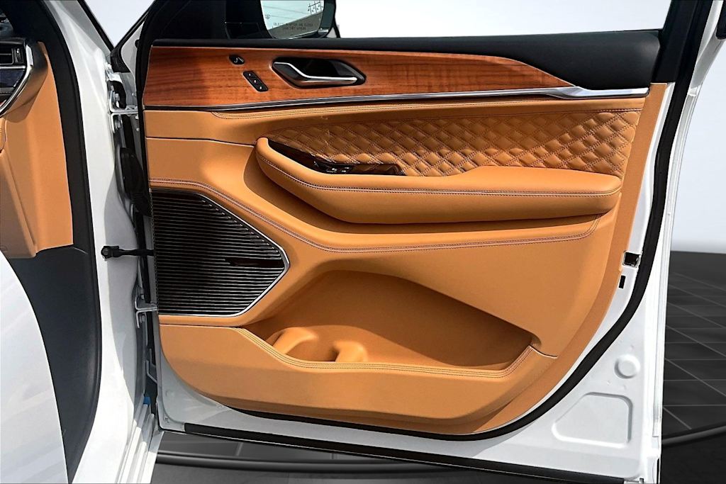 Thumbnail: 2023 Jeep Grand Cherokee - 29