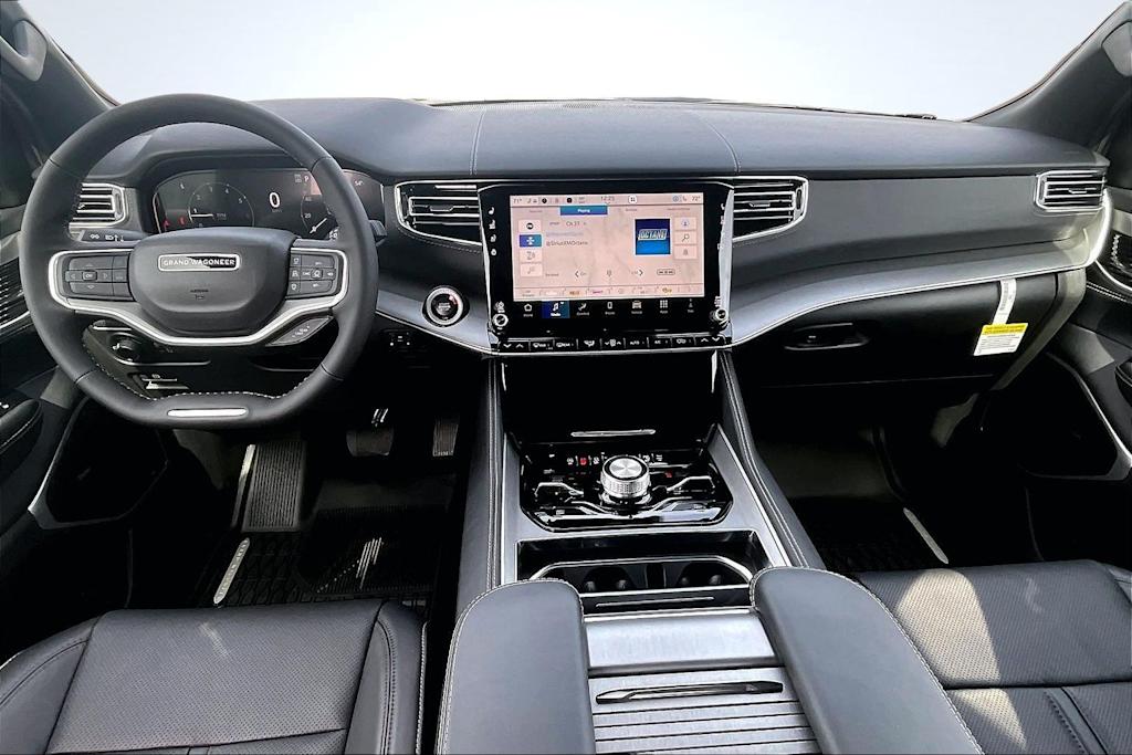 Thumbnail: 2026 Jeep Grand Wagoneer L - 10