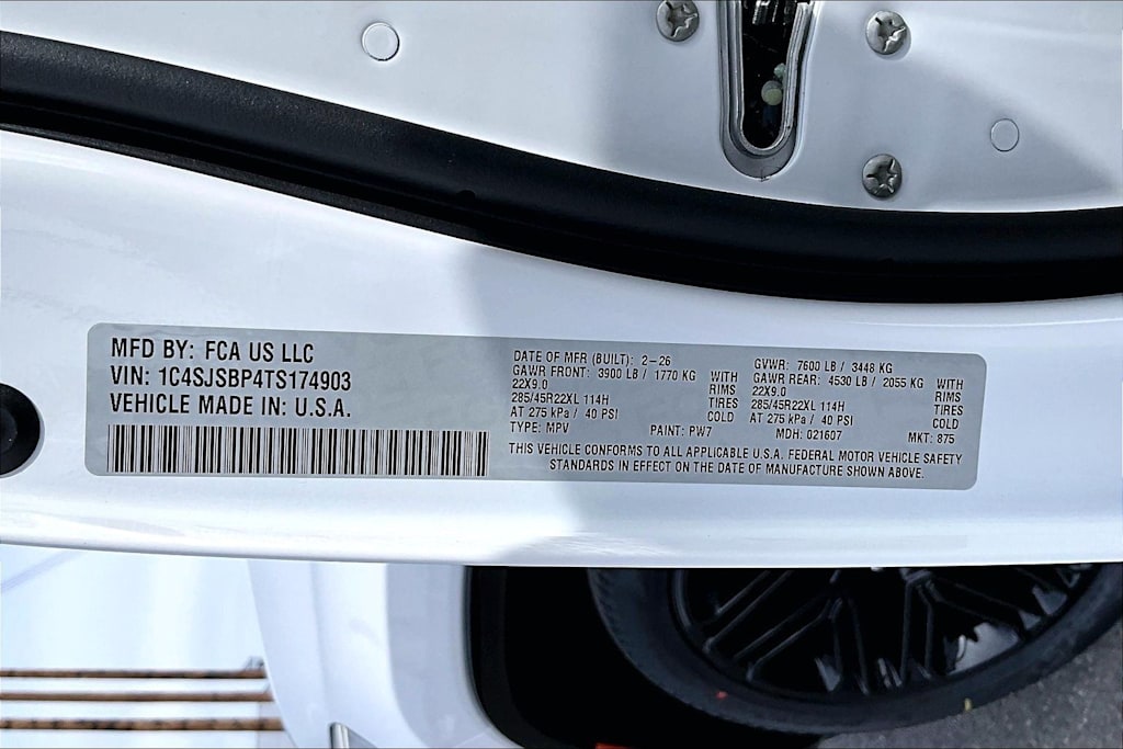 Thumbnail: 2026 Jeep Grand Wagoneer L - 20