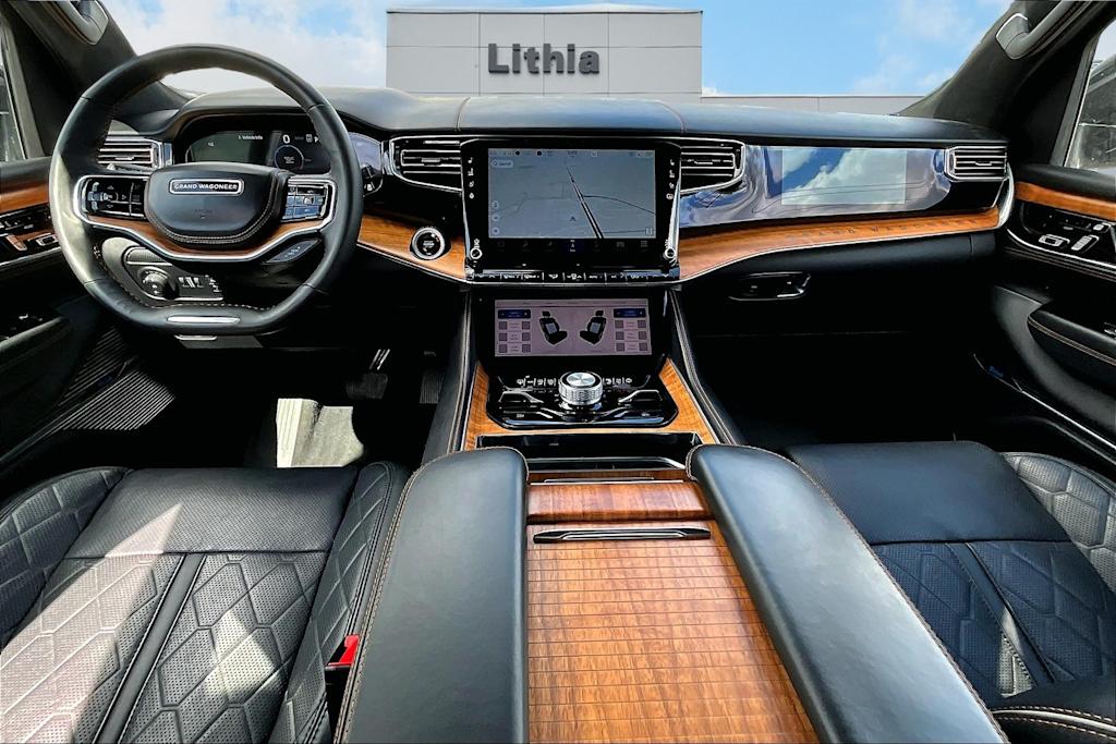 2024 Jeep Grand Wagoneer L Series III 9