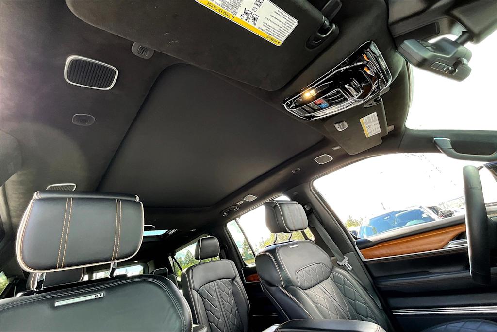 2024 Jeep Grand Wagoneer L Series III 26