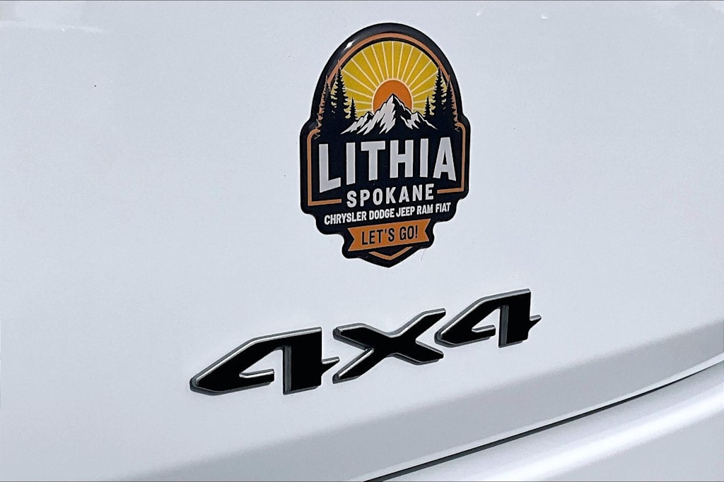 Thumbnail: 2026 Jeep Grand Wagoneer - 7