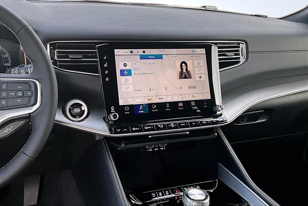 Thumbnail: 2026 Jeep Grand Wagoneer - 16