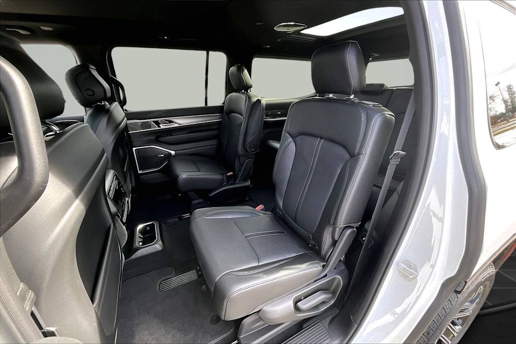 Thumbnail: 2026 Jeep Grand Wagoneer - 13