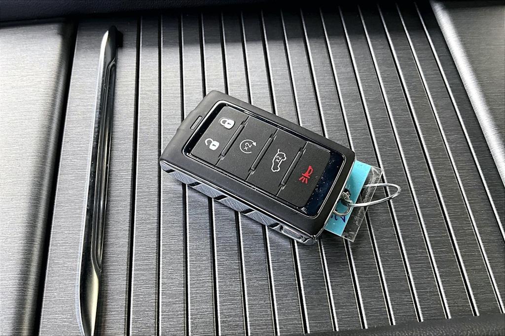 Thumbnail: 2026 Jeep Grand Wagoneer - 19