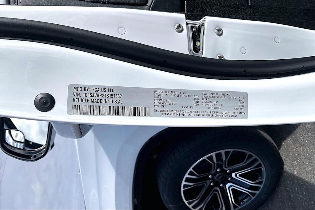 Thumbnail: 2026 Jeep Grand Wagoneer - 20