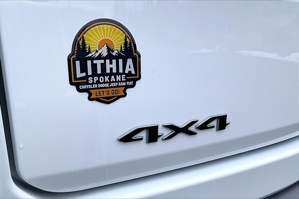 Thumbnail: 2026 Jeep Grand Wagoneer - 7