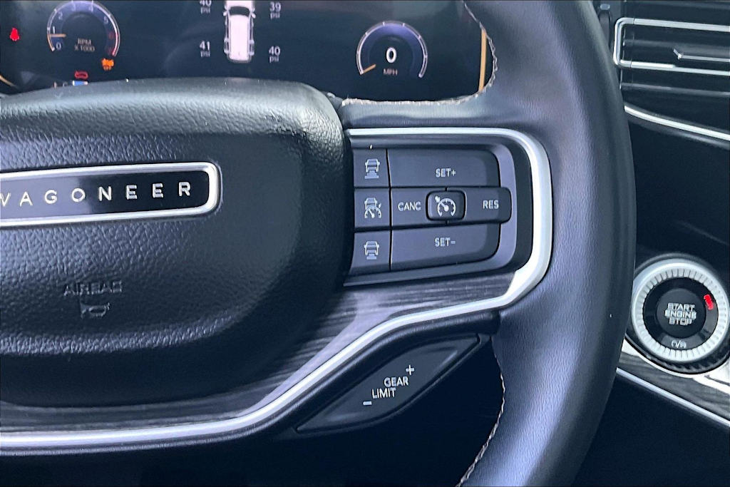 Thumbnail: 2022 Jeep Wagoneer - 27