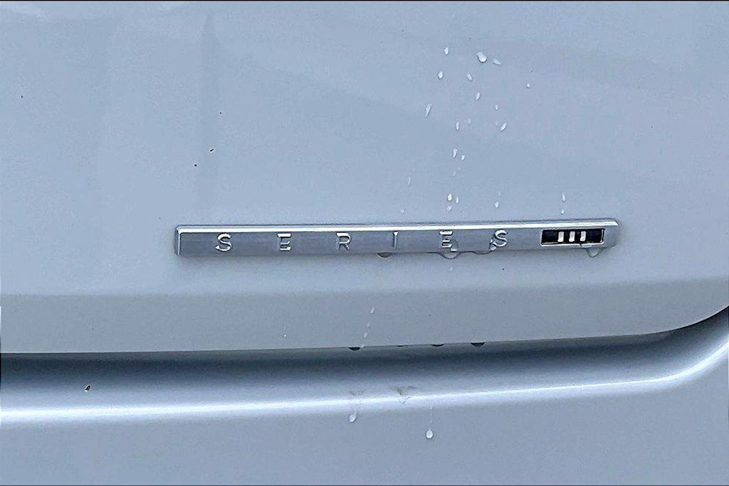 Thumbnail: 2022 Jeep Wagoneer - 7