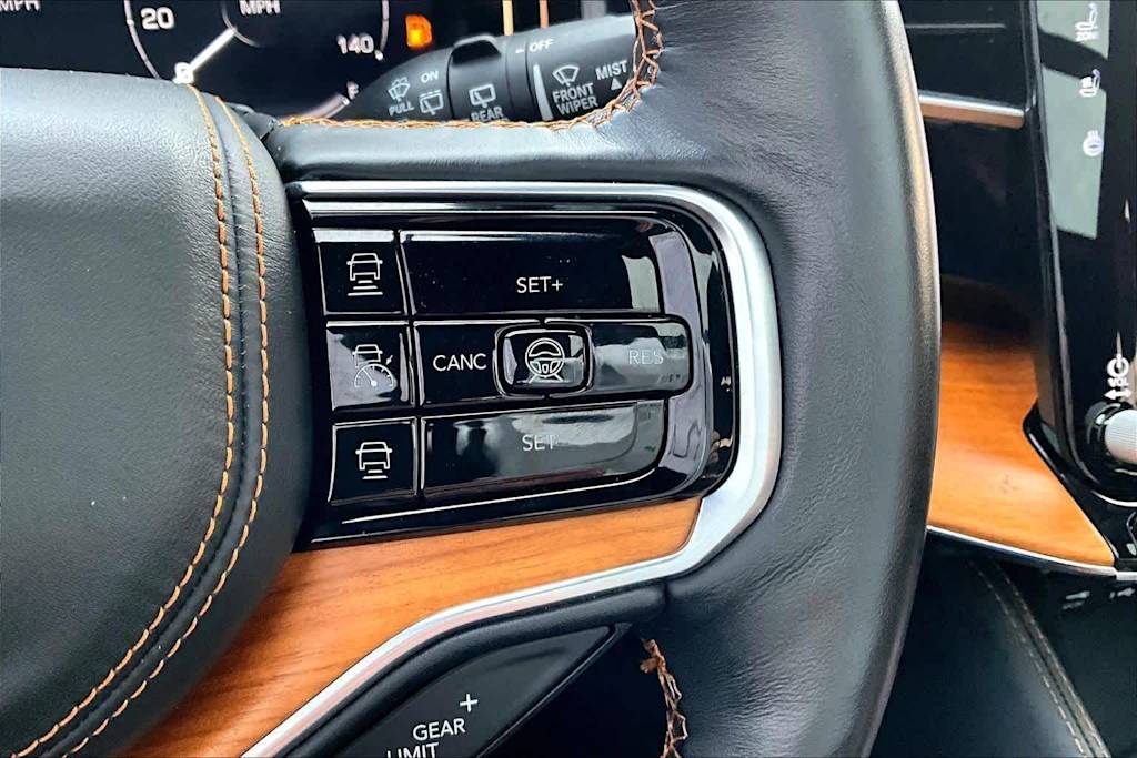 Thumbnail: 2023 Jeep Grand Wagoneer - 26