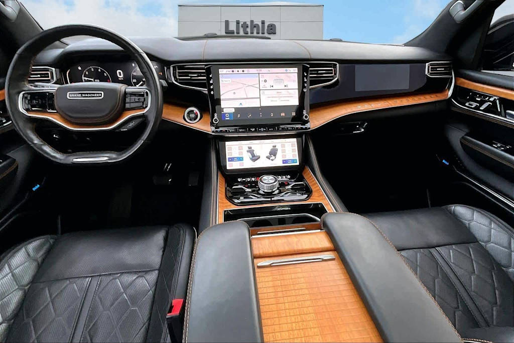 Thumbnail: 2023 Jeep Grand Wagoneer - 9