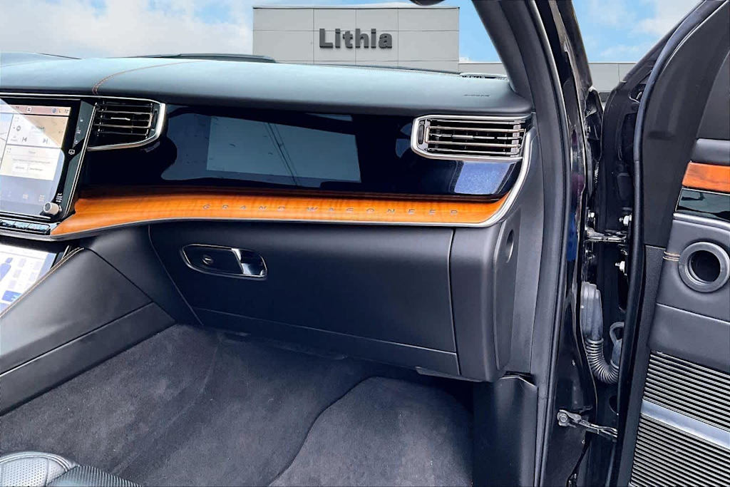 Thumbnail: 2023 Jeep Grand Wagoneer - 24