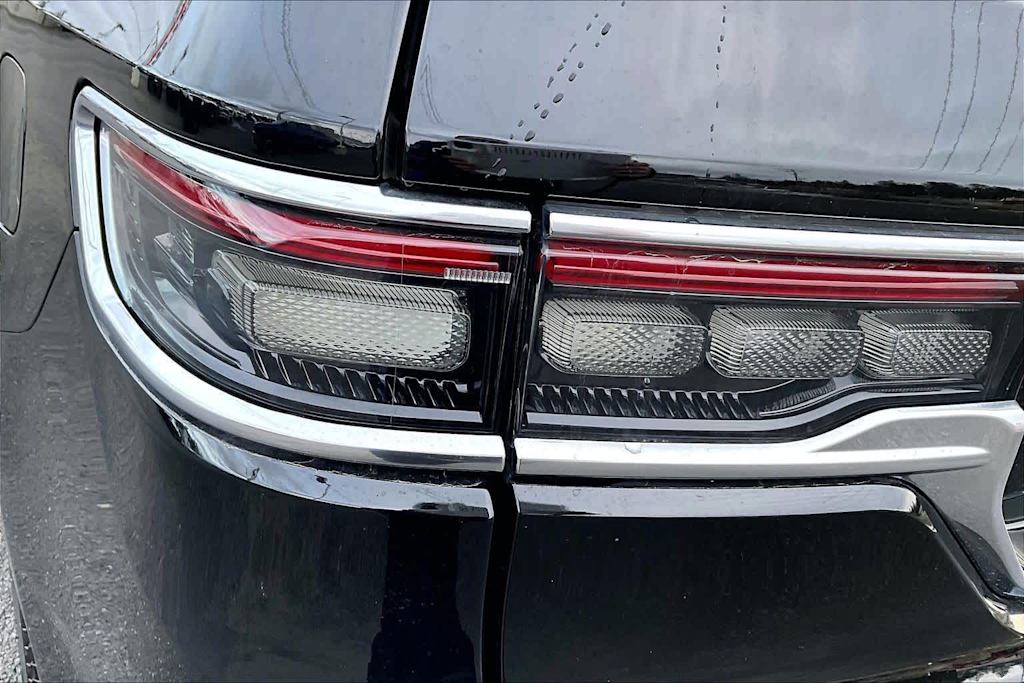 Thumbnail: 2023 Jeep Grand Wagoneer - 32