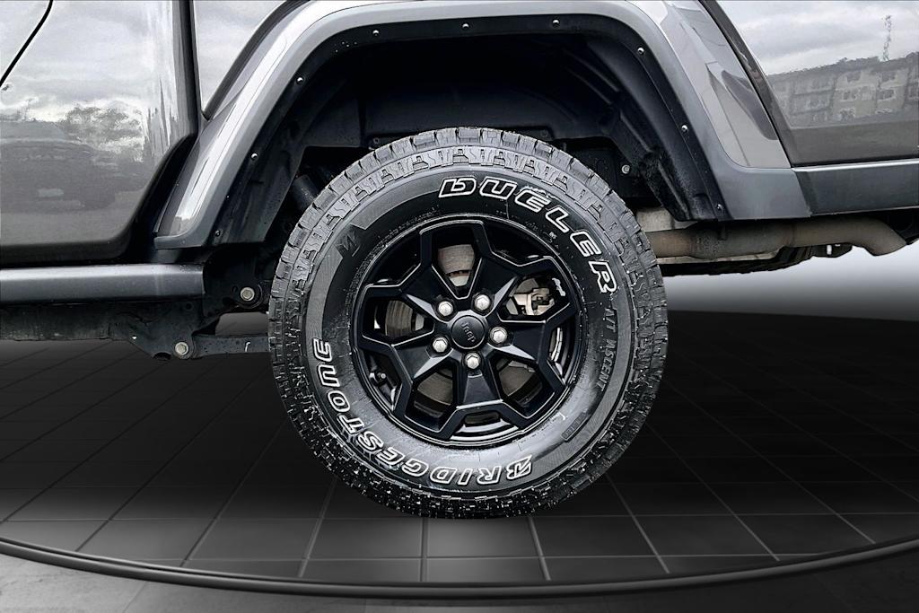 Thumbnail: 2022 Jeep Gladiator - 35