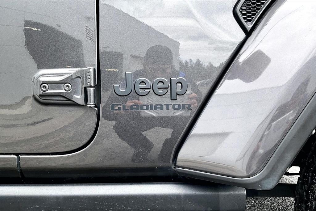 Thumbnail: 2022 Jeep Gladiator - 7