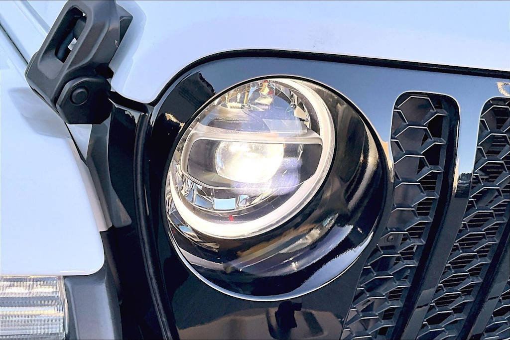 Thumbnail: 2022 Jeep Gladiator - 31