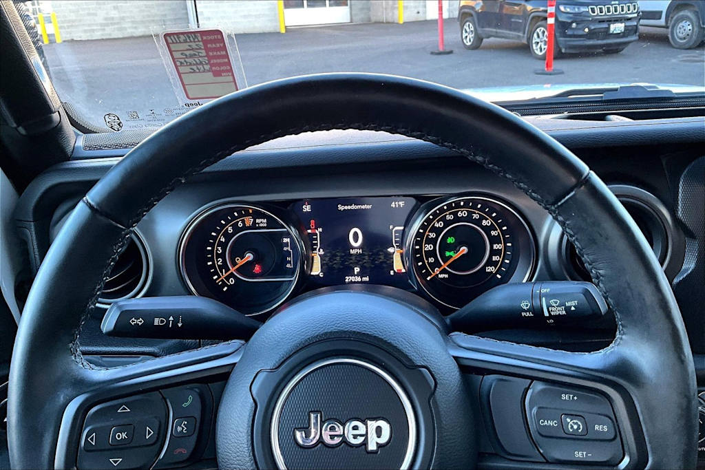 Thumbnail: 2022 Jeep Gladiator - 21