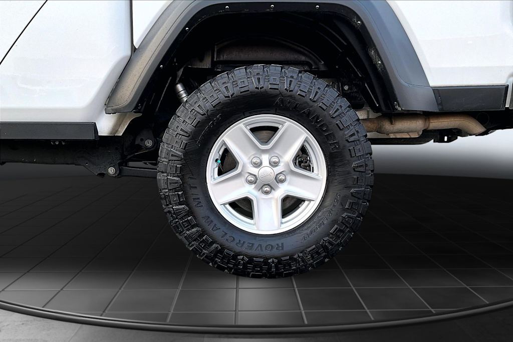 Thumbnail: 2023 Jeep Gladiator - 35