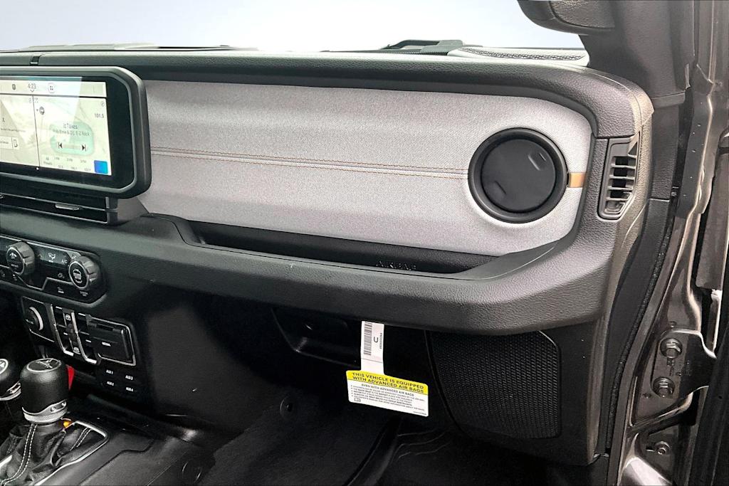 Thumbnail: 2024 Jeep Gladiator - 24