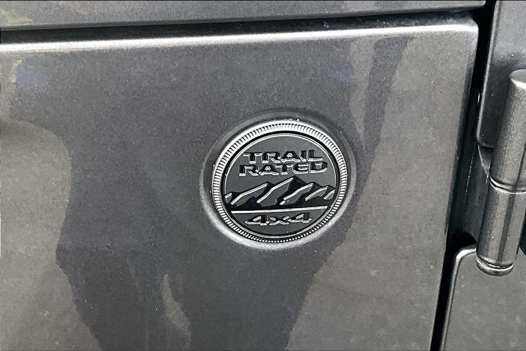 Thumbnail: 2024 Jeep Gladiator - 7