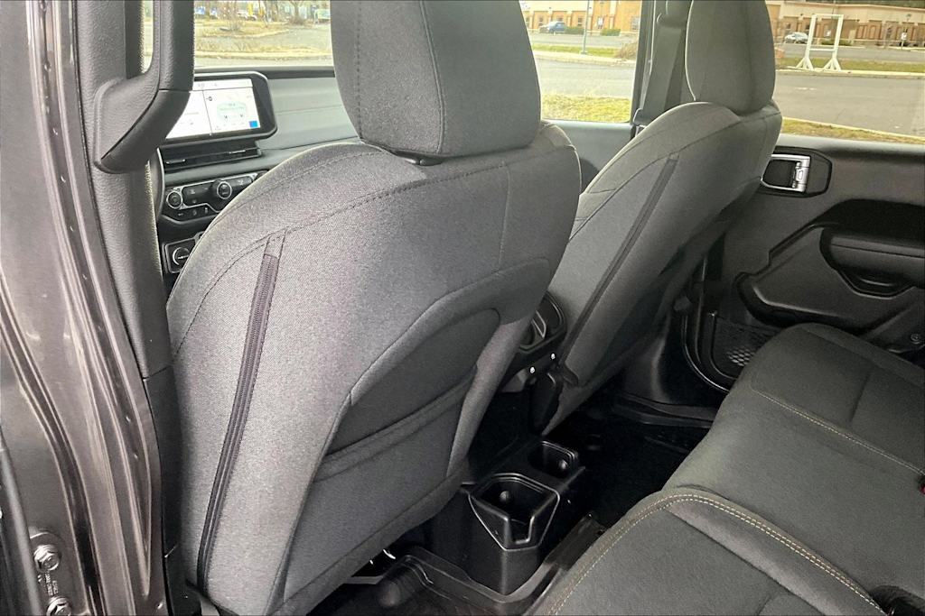 Thumbnail: 2024 Jeep Gladiator - 13