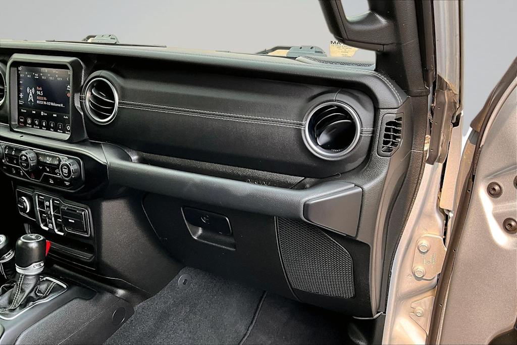 Thumbnail: 2023 Jeep Gladiator - 25