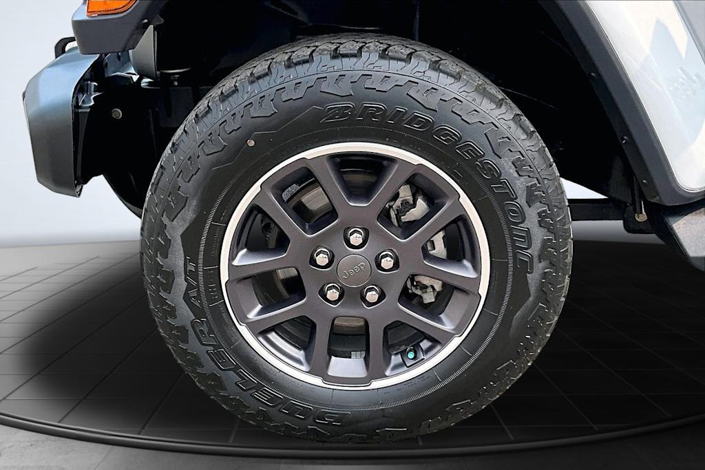 Thumbnail: 2023 Jeep Gladiator - 8