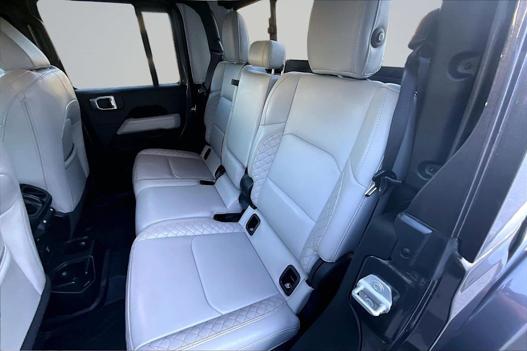 Thumbnail: 2021 Jeep Gladiator - 13