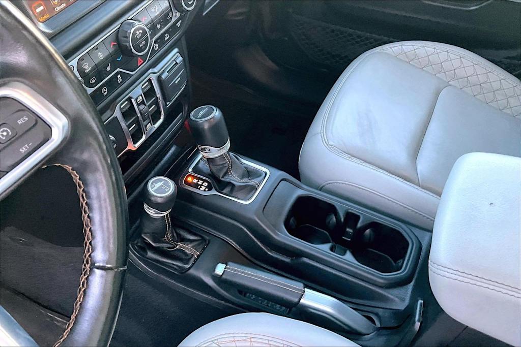 Thumbnail: 2021 Jeep Gladiator - 16