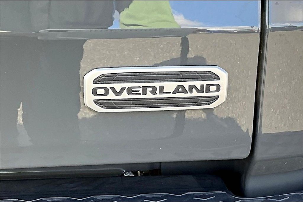 Thumbnail: 2023 Jeep Gladiator - 7