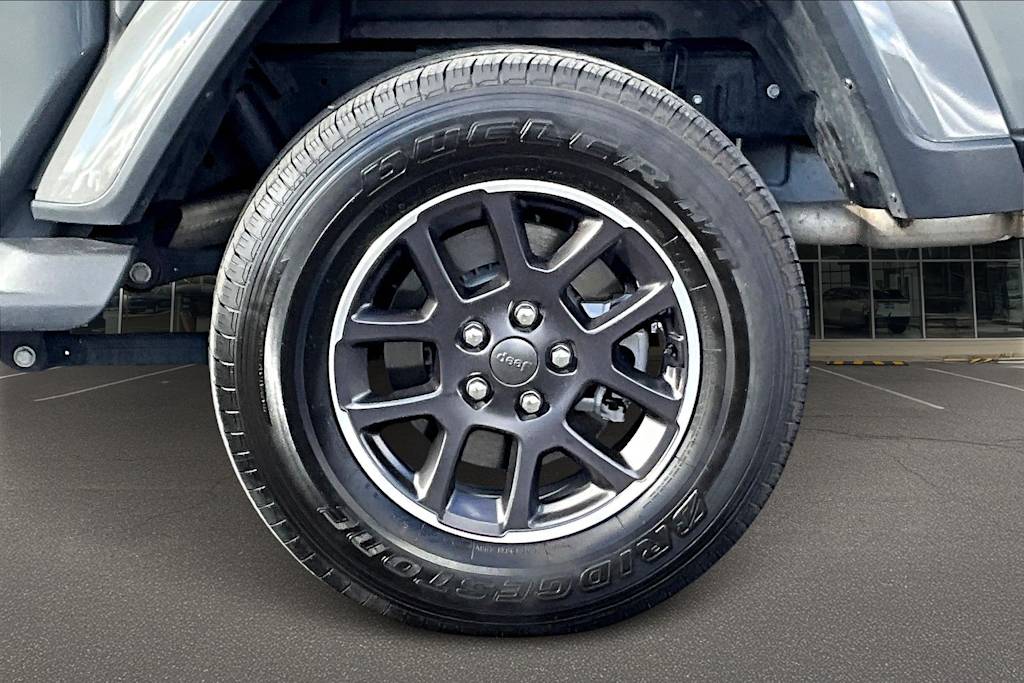 Thumbnail: 2023 Jeep Gladiator - 36