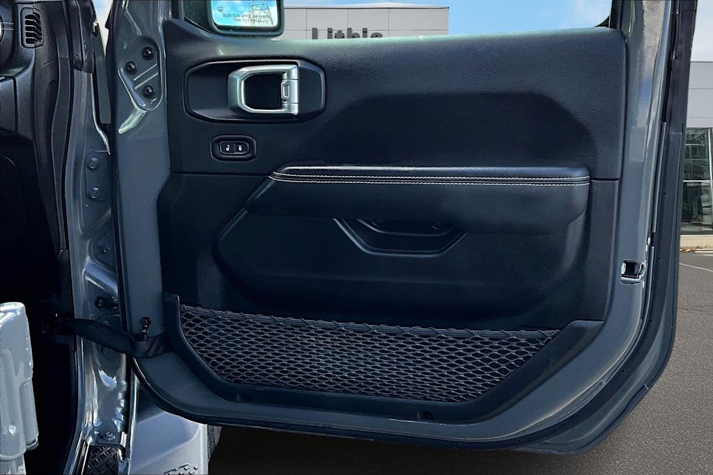 Thumbnail: 2023 Jeep Gladiator - 29