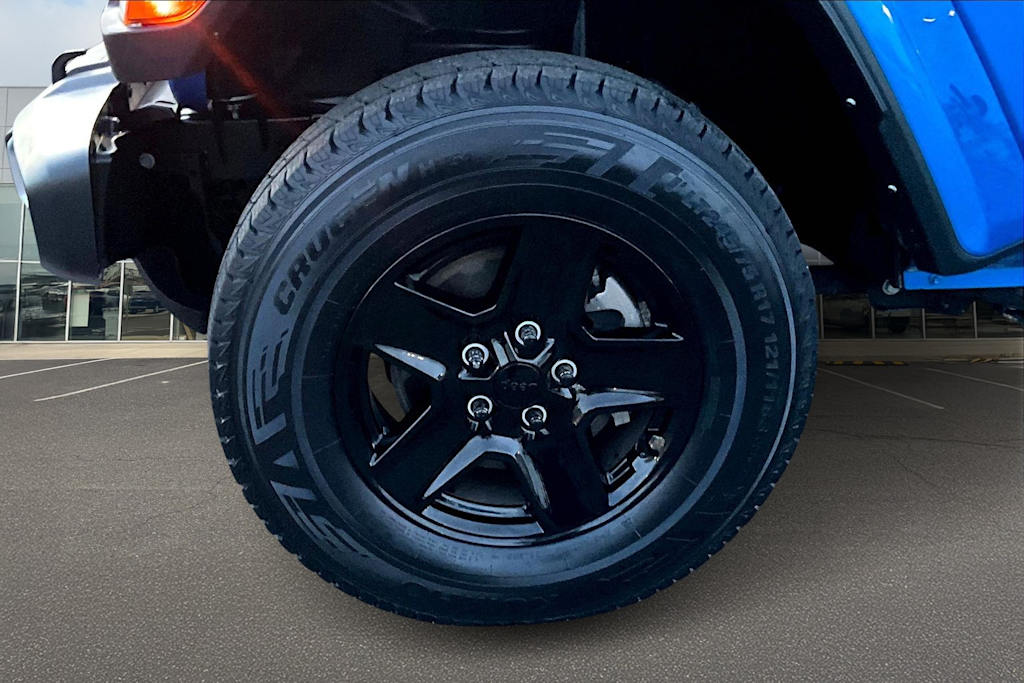 Thumbnail: 2021 Jeep Gladiator - 8