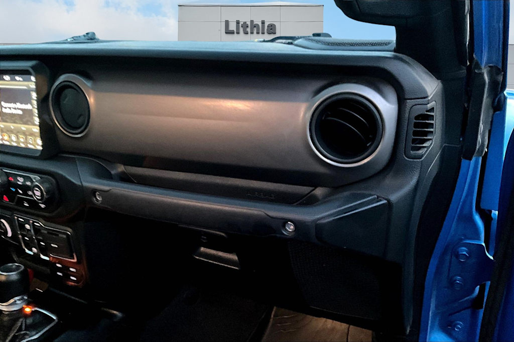 Thumbnail: 2021 Jeep Gladiator - 24