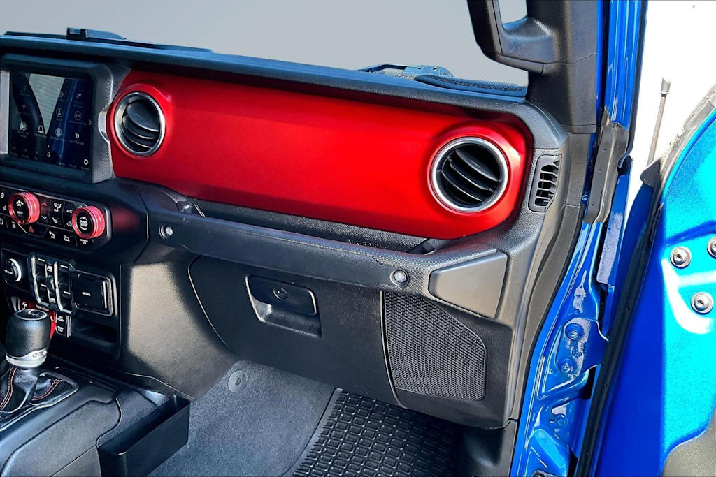 Thumbnail: 2020 Jeep Gladiator - 24
