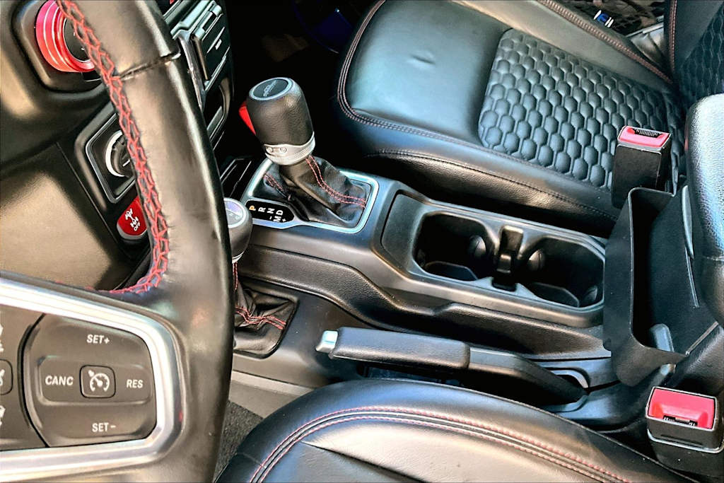 Thumbnail: 2020 Jeep Gladiator - 16